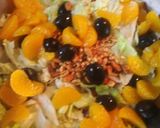 A picture of step 3 of Lettuce and Mandarin Orange Salad.
