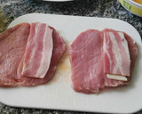 Foto del paso 2 de la receta: Libros de lomo rellenos de queso y beicon
