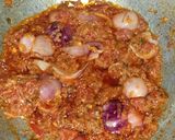 A picture of step 7 of Parwal do Pyaza.
