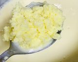 A picture of step 2 of Khoya Custard milkshake.