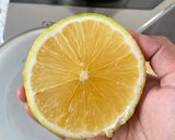 Foto langkah ke 1 dari resep Lemon Tea🍋.