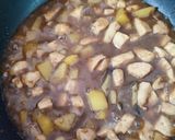 Foto langkah ke 5 dari resep Tumis Ayam Kentang.
