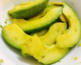 Hình bước làm 1 của món Chả giò trái bơ, thơm