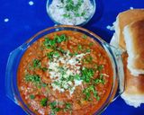 A picture of step 3 of Pav bhaji.