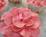 Foto langkah ke 7 dari resep Flower chocolate butter cup cake - simple ekonomis tanpa mixer.