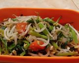 Foto langkah ke 3 dari resep Cah kangkung tauge.
