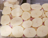 Foto del paso 2 de la receta: PAPAS AL HORNO A mi manera😋