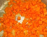 Foto del paso 2 de la receta: Arroz veggie saborizado🍚