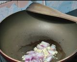 Foto langkah ke 3 dari resep Jamur Wortel Saus Tiram.