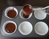 A picture of step 8 of Chocolate Cheese Muffins.
