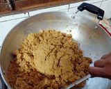 A picture of step 4 of Ladoo Atte wale.