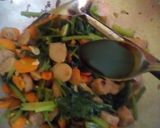 Foto langkah ke 6 dari resep Tumis bakso dan sayur.