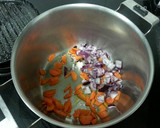 Foto del paso 1 de la receta: Sopa de quinoa con garbanzos