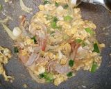 Foto langkah ke 3 dari resep Mi goreng udang sosis.