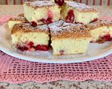 Bögrés piskóta savanyú gyümölcsökkel és dióval recept fázis 10 fotója