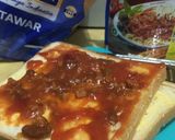 Foto langkah ke 2 dari resep Easy Peasy Homemade Pizza.
