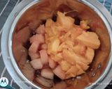 A picture of step 1 of Melon mango chocolate.