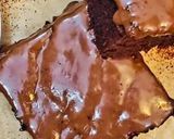A picture of step 9 of Micro Chocolate Brownie with black Coffee.