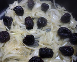 Foto del paso 2 de la receta: Pollo con ciruelas