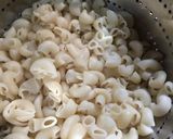 A picture of step 1 of Masala Macaroni.
