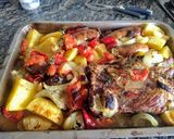Foto del paso 3 de la receta: Tapa de asado al horno con chorizos, papas y verduras