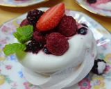 Une image de l'étape 11 de 🍓 Pavlova aux Fruits Rouges.