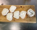 Une image de l'étape 4 de Figues au chèvre, miel et lard fumé.