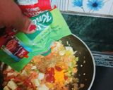 A picture of step 6 of Paneer bhurji masala maggi 😋❤️.