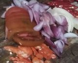 Foto langkah ke 2 dari resep Baby cumi tumis jagung.
