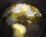 Foto del paso 1 de la receta: Harina de maíz a la Mantequilla con Menudos de Pollo Picante