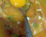 Foto langkah ke 1 dari resep Martabak Telur Kornet.