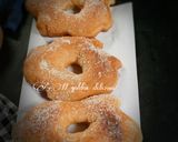 A picture of step 11 of Amoebic shape doughnut.