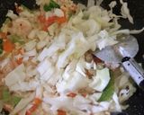 Foto langkah ke 5 dari resep Mie Goreng.
