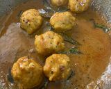 A picture of step 3 of Tamarind side dish parupu urandai puli kozumbu.