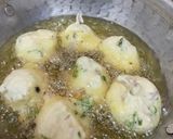 A picture of step 8 of Urad dal bonda.