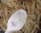 Hình bước làm 4 của món Nấm xào riềng tỏi