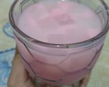 Foto langkah ke 1 dari resep Pink Lava ala Richeese Simple.