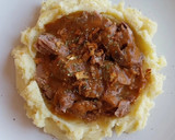 Foto del paso 13 de la receta: Carrilleras en salsa al toque de chocolate con puré