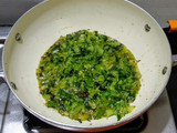 મટર-પાલક નીમોના