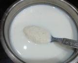 A picture of step 1 of Makhandi Halwa.
