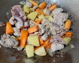 Foto langkah ke 2 dari resep Ayam Kari Jepang / Japanese Chicken Curry.