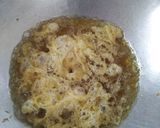Foto langkah ke 2 dari resep Telur Gulung Bumbu Pedas.