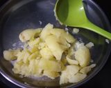 A picture of step 1 of Saboodana Thali Peeth.