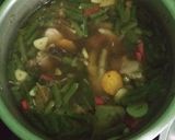 Foto langkah ke 4 dari resep Sayur Asem-asem ceker ayam.