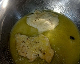 Foto del paso 2 de la receta: Fricandó de pollo con setas portobello y timbal de arroz