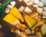 Foto langkah ke 2 dari resep Kolak Labu Kuning Dan Ubi.
