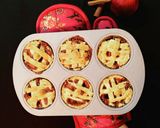 A picture of step 6 of Apple pie muffins.