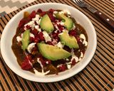 Foto del paso 5 de la receta: Chilaquiles de pasilla mole con chorizo