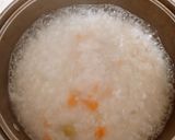 Foto langkah ke 4 dari resep Bubur Nasi Ayam Sayur.