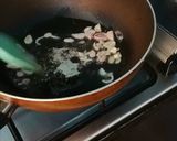 Foto langkah ke 1 dari resep Jangan Lombok Ijo.